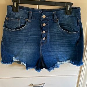 High- waist button up , spandex jeans ,Brand : No Boundaries, size : 13